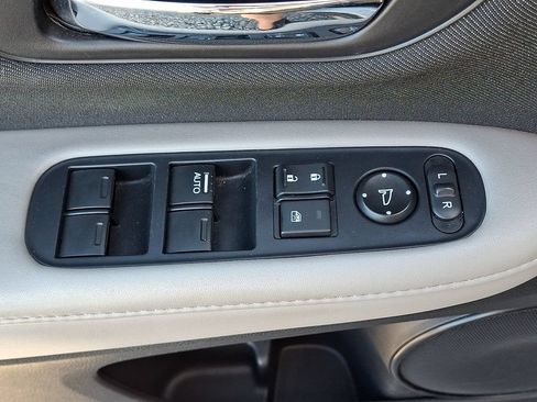 Used 2019 Honda HR-V LX image 24