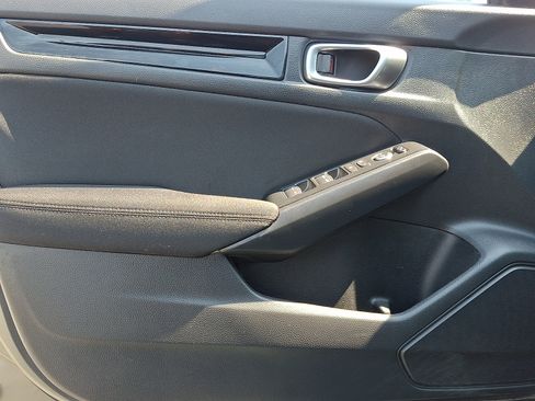 Used 2025 Honda Civic Sport image 12