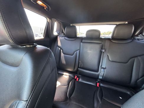 Used 2025 Jeep Compass Limited AWD/4WD image 40