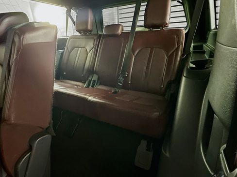 Used 2024 Ford Expedition Max Limited image 30