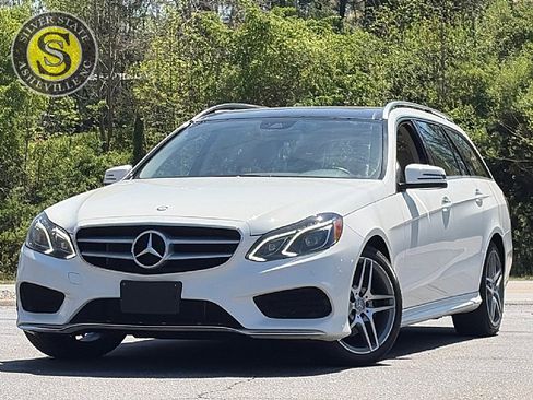 Used 2016 Mercedes-Benz E 350 4MATIC Wagon w/ Premium Package image 1