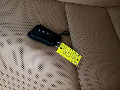 Used 2023 Lexus ES 350 w/ Premium Package image 13