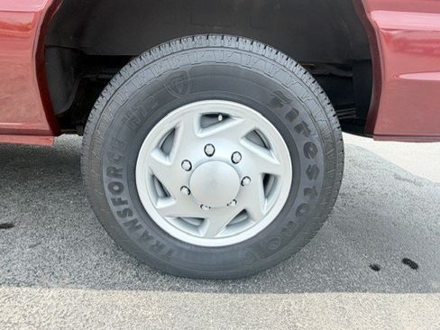 Used 1998 Ford E-350 and Econoline 350 XLT RWD image 9