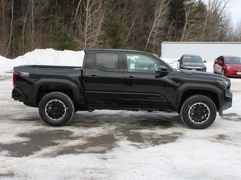 New 2026 Toyota Tacoma TRD Off-Road image 4