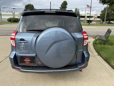 Used 2009 Toyota RAV4 4WD V6 w/ Tow Prep Pkg image 6