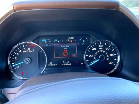 Used 2020 Ford F150 King Ranch w/ Equipment Group 601A Luxury AWD/4WD image 25