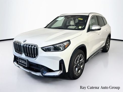 Used 2023 BMW X1 xDrive28i w/ Convenience Package AWD/4WD image 3