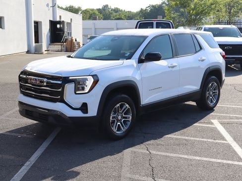 Used 2025 GMC Terrain Elevation AWD/4WD image 5