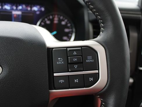 Used 2024 Ford Expedition XLT AWD/4WD image 13