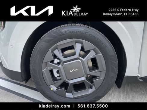 New 2026 Kia Carnival SX FWD image 34