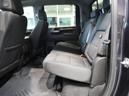Used 2024 Chevrolet Silverado 2500 LT AWD/4WD image 14
