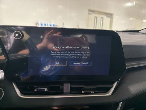 New 2026 Chevrolet Equinox LT w/ Safety and Technology Package AWD/4WD image 8