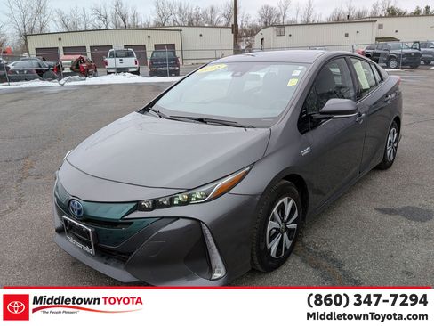 Used 2018 Toyota Prius Prime Premium image 7