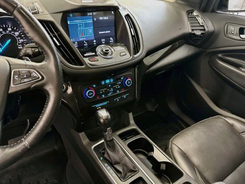 Used 2017 Ford Escape Titanium AWD/4WD image 26