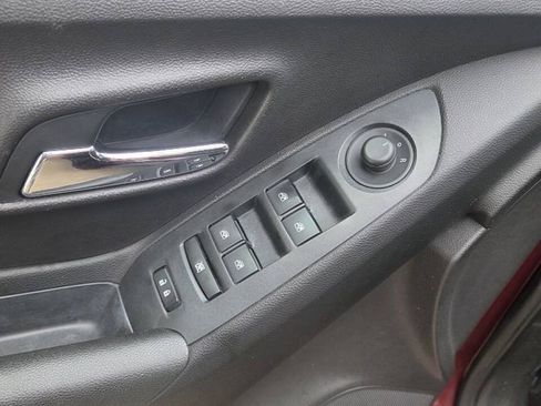 Used 2016 Chevrolet Trax LS FWD image 8