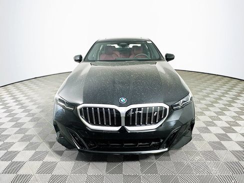 Used 2026 BMW i5 eDrive40 w/ M Sport Package AWD/4WD image 3