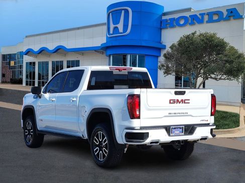 Used 2025 GMC Sierra 1500 AT4 w/ AT4 Premium Package image 4