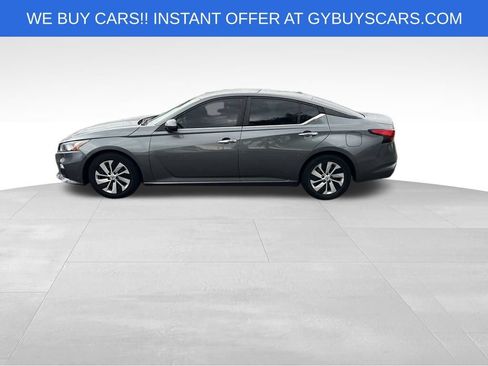 Used 2020 Nissan Altima 2.5 S FWD image 3