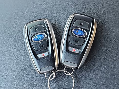 Used 2022 Subaru Ascent Limited w/ Technology Package image 40