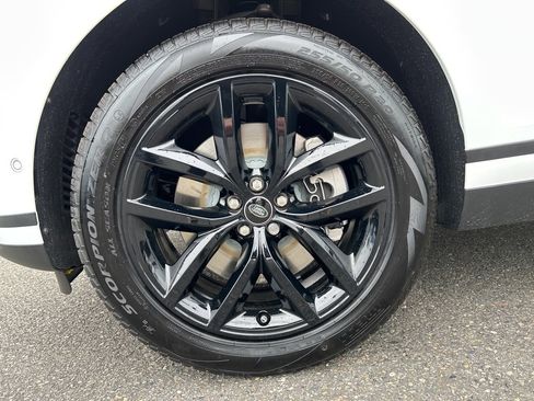 New 2026 Land Rover Range Rover Velar S image 28