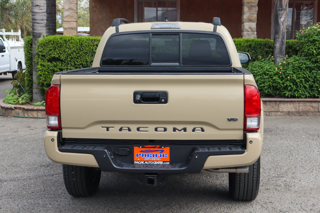 Used 2016 Toyota Tacoma TRD Sport RWD image 7