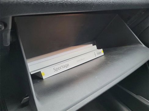 Used 2023 Kia Sportage EX image 34
