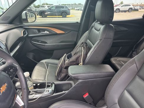Used 2023 Chevrolet TrailBlazer ACTIV w/ Sun and Liftgate Package AWD/4WD image 9