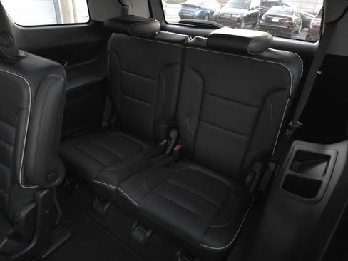 Used 2017 GMC Acadia Denali w/ Technology Package image 20