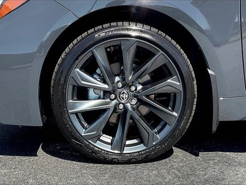 Used 2025 Toyota Corolla SE image 9