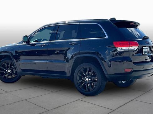 Used 2018 Jeep Grand Cherokee Laredo RWD image 12