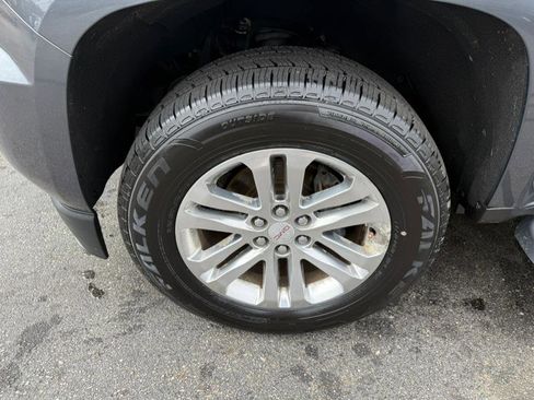 Used 2016 GMC Canyon SLT image 4