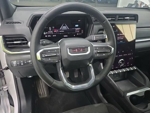 Used 2026 GMC Terrain Elevation image 6