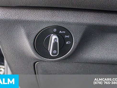 Used 2025 Volkswagen Jetta Sport FWD image 30