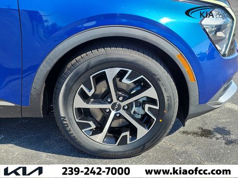Used 2023 Kia Sportage EX FWD image 7