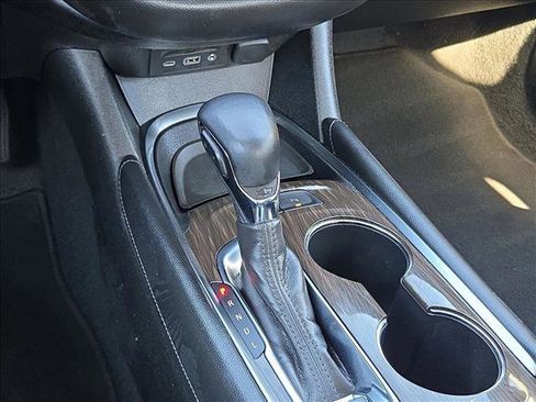 Used 2024 Chevrolet Malibu LT image 9