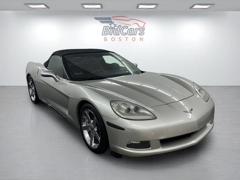 Used 2008 Chevrolet Corvette Convertible w/ Preferred Equipment Group RWD image 3