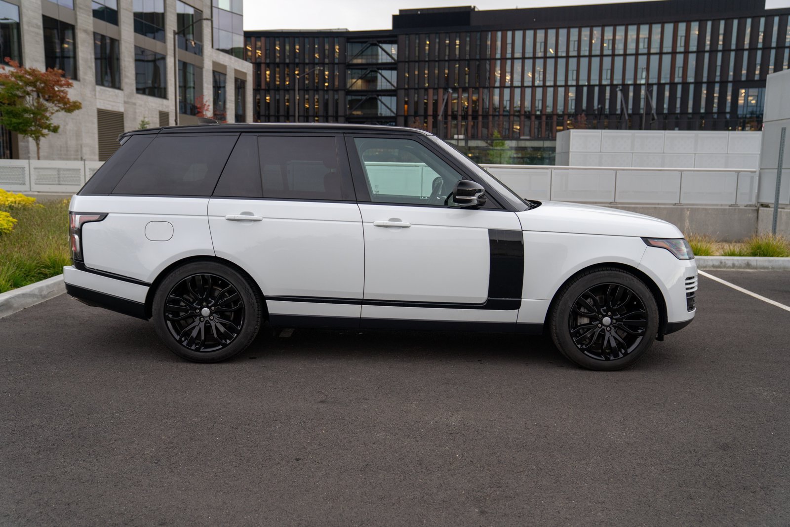 Used 2019 Land Rover Range Rover AWD/4WD image 8
