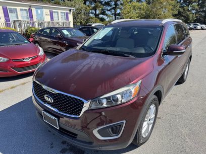 Used 2017 Kia Sorento LX w/ LX Convenience Package