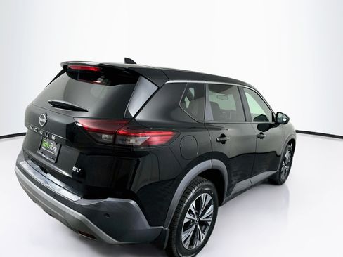 Used 2023 Nissan Rogue SV FWD image 9