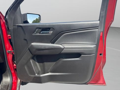Used 2023 Chevrolet Colorado LT w/ LT Convenience Package II RWD image 28