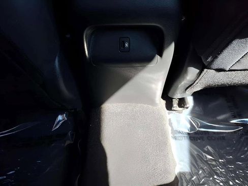 Used 2023 Nissan Sentra SR w/ Electronics Package image 13