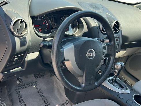 Used 2013 Nissan Rogue S AWD/4WD image 10