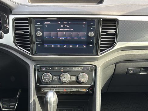Used 2022 Volkswagen Atlas SEL Premium image 24