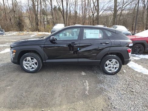 New 2026 Hyundai Kona SE image 2