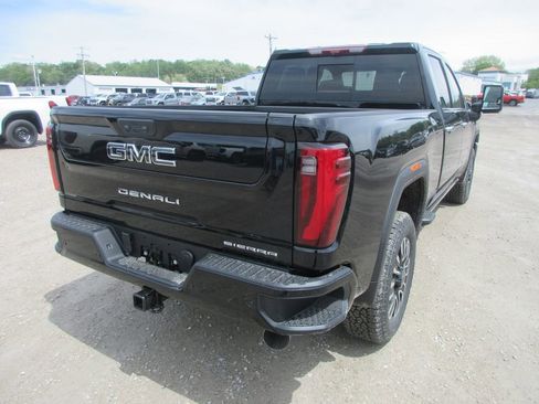New 2026 GMC Sierra 3500 Denali Ultimate AWD/4WD image 4