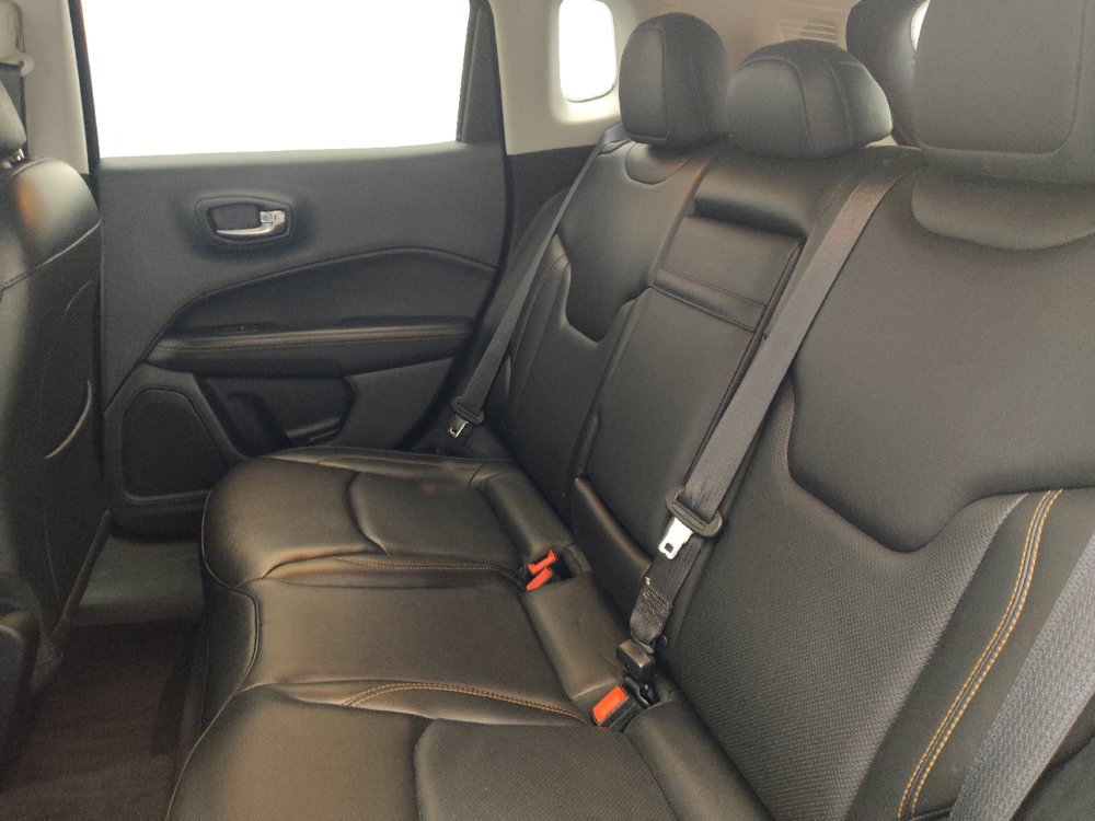 Used 2018 Jeep Compass Limited w/ Navigation Group AWD/4WD image 18