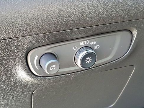 Certified 2024 Buick Encore GX Preferred AWD/4WD image 9