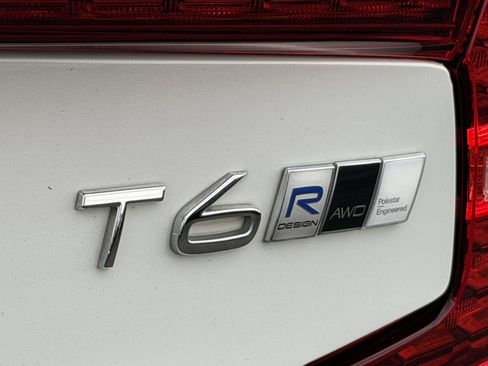 Used 2020 Volvo S60 T6 R-Design image 30