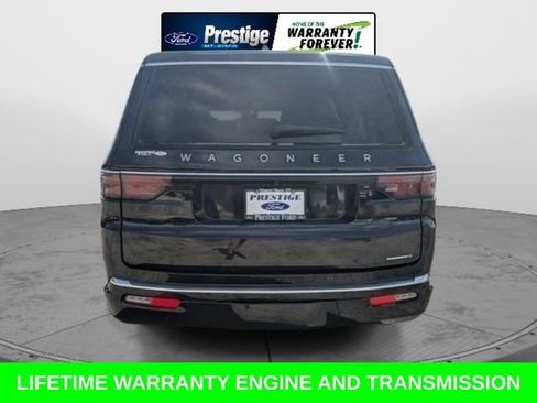 Used 2024 Jeep Wagoneer Series II w/ Flexible Seating Group RWD image 28