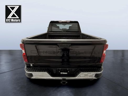 Used 2020 Chevrolet Silverado 2500 LT w/ Convenience Package image 5